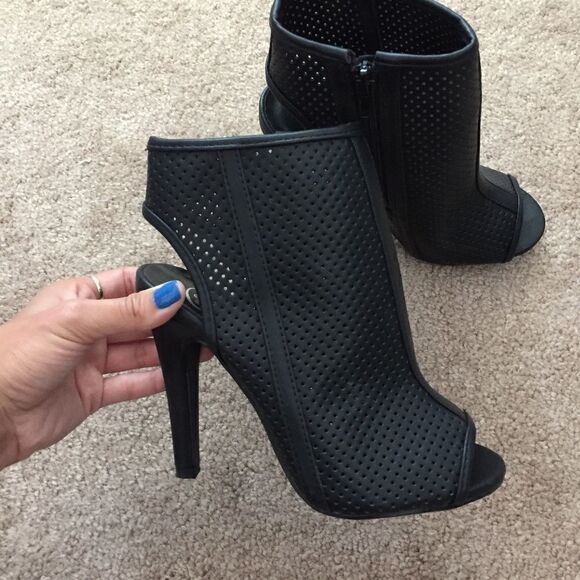 Black Caged Peep Toe Heels - Picture 1 of 5